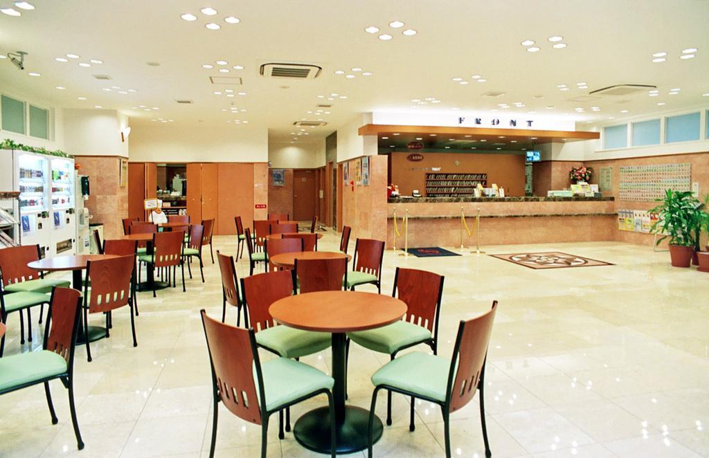 Toyoko Inn Yokohama Minatomirai-Sen Nihon-Odori Ekimae Exteriör bild