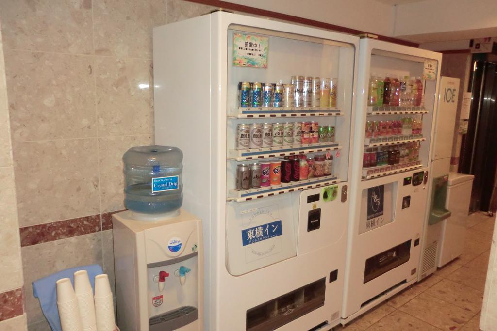 Toyoko Inn Yokohama Minatomirai-Sen Nihon-Odori Ekimae Exteriör bild